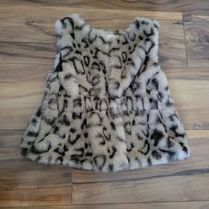 Faux fur leopard vest